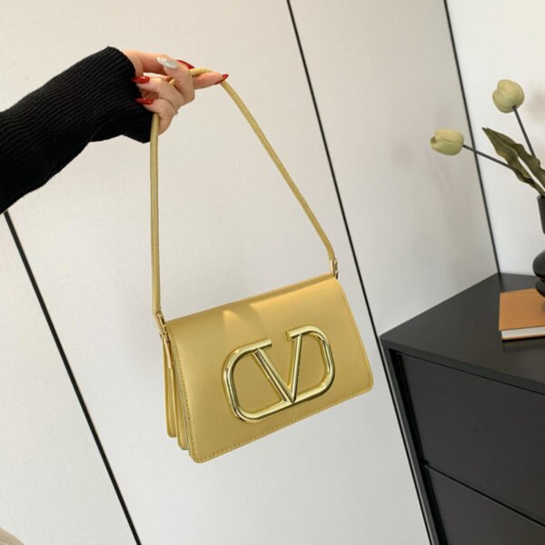 0C749C85-EF0C-4178-ACCC-5A13D5350252.jpeg Hazy bag