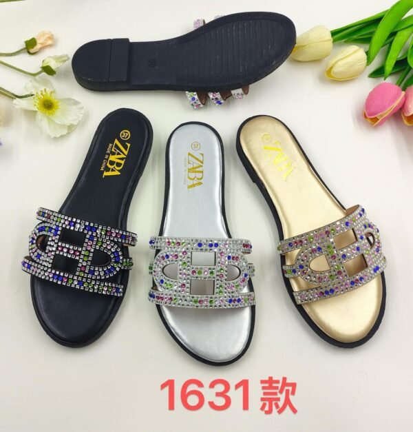 65ed9f12-0f92-428c-bfb8-6e62b2564df0.jpeg Zara chi slide