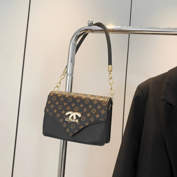 909E481D-C554-4FB4-B32B-E301C2A8B295.jpeg Kassy bag