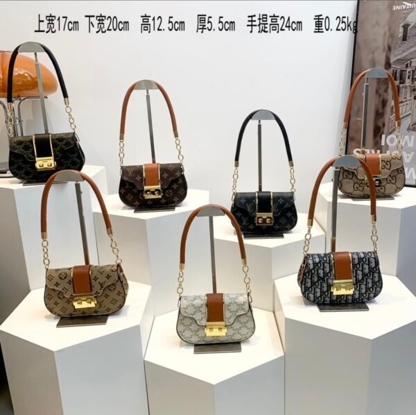9b72fc52-135b-42db-ad2a-4610f0925ba6.jpeg Reedah bag