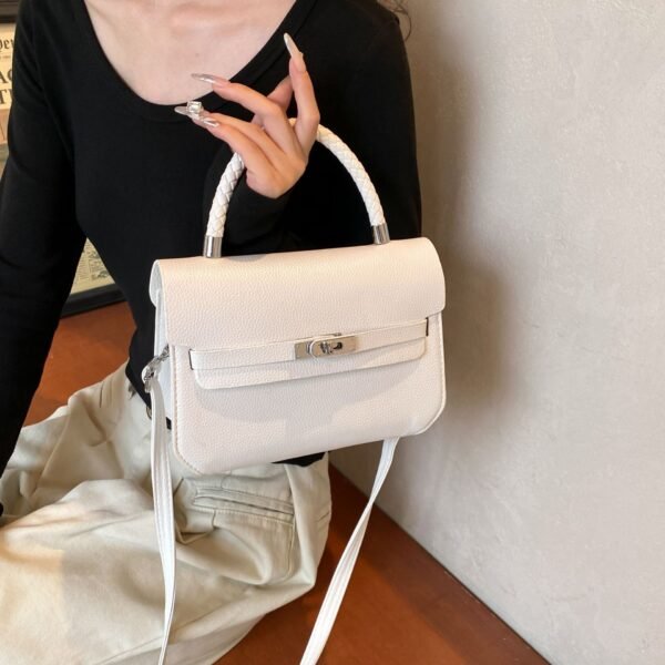 B208A088-438B-4835-8E2A-94AAAF561661.jpeg Oblee bag