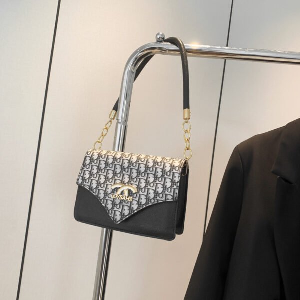 C9E318A5-A0C1-46B0-9B39-82FF3E11AFAC.jpeg Kassy bag