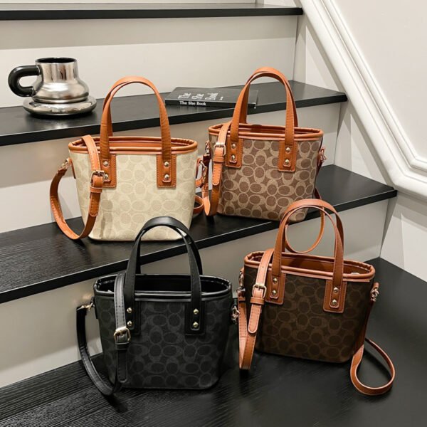 IMG_4285 Bucky coachy bag