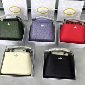 a035bd0c-4d93-4027-bceb-5ec55b395418 COACH R (boxed)