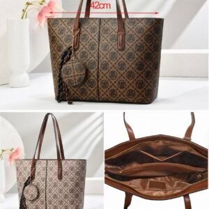 Screenshot Selena tote